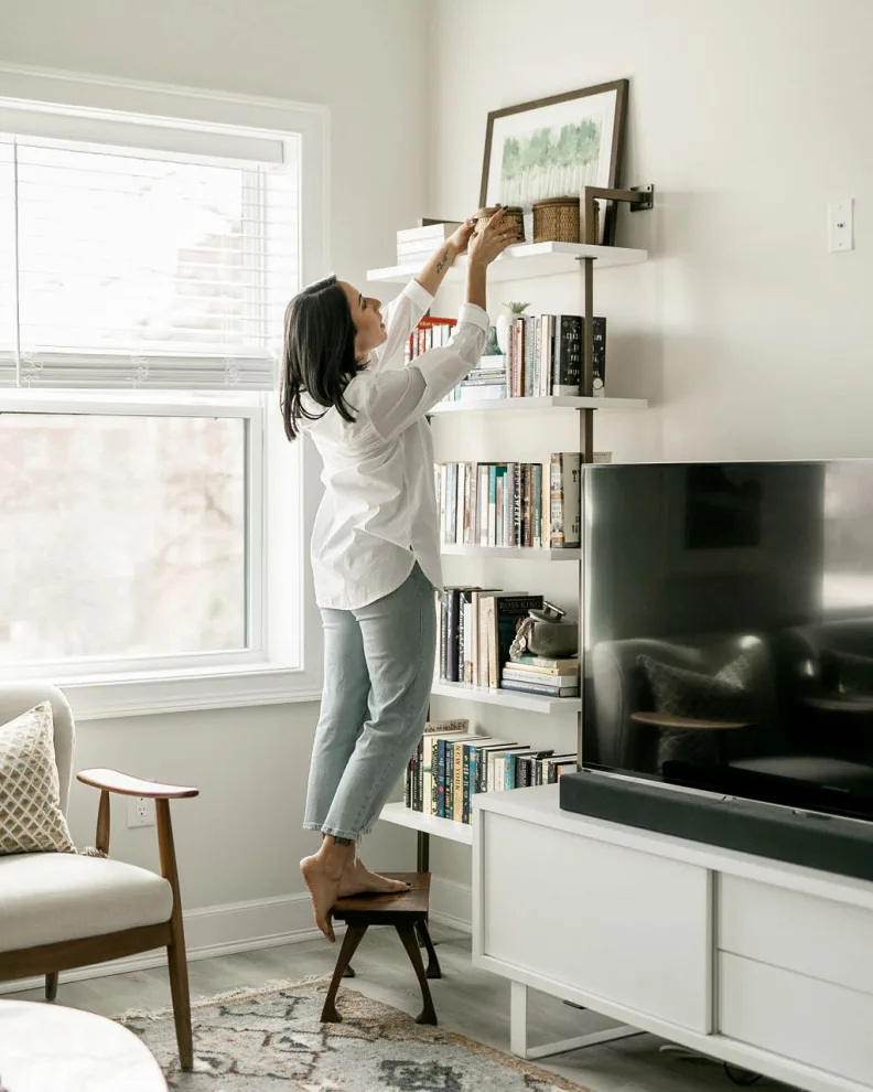 Mid-Century Modern Apartment Upgrade by Grayscale Homes - Photo 12