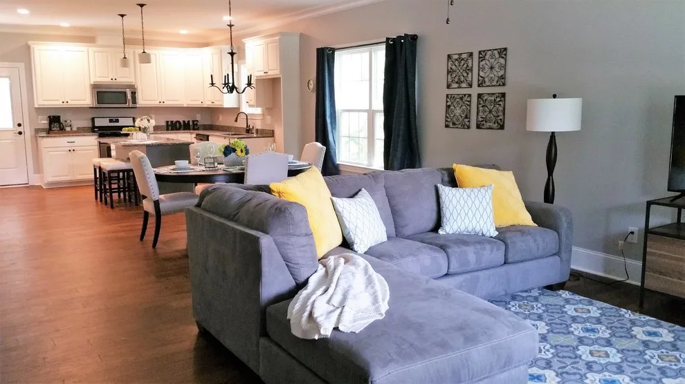 Residential Styling by Pritchett Interiors & Home Staging - Photo 28