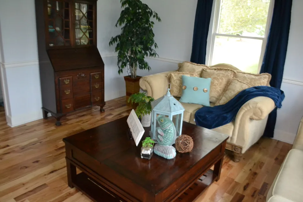 Residential Styling by Pritchett Interiors & Home Staging - Photo 24