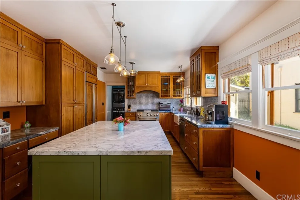 Pine Street North Bungalow by Johnson + Fernàndez Interior Design - Photo 11