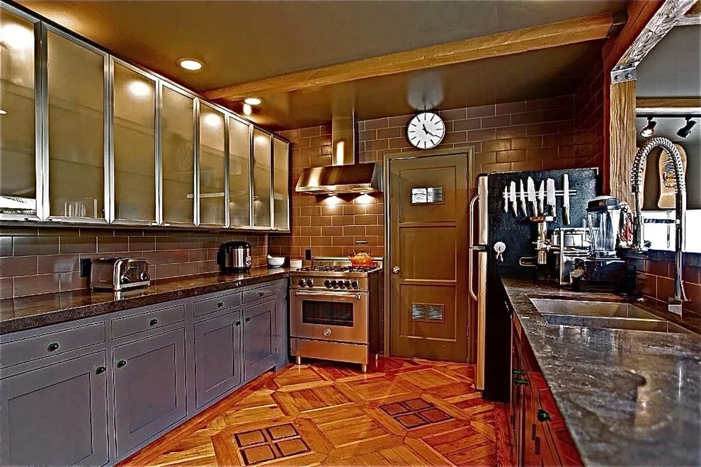 Pacific Palisades Revamp by Howard Fischer Design - Photo 2