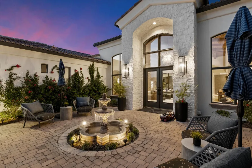 Oasis Update for Paradise Valley by Southworth Interior Design - Photo 36