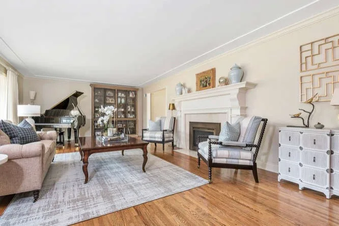 Parkwood Knolls Home by Timothy Briscoe Interiors - Photo 6