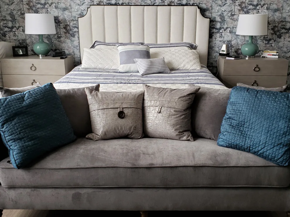 EM Home by Savvy Style With Valerie - Photo 30