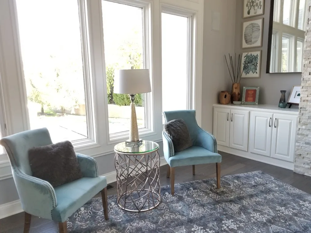 EM Home by Savvy Style With Valerie - Photo 7