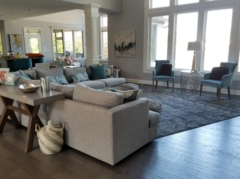 EM Home by Savvy Style With Valerie - Photo 35