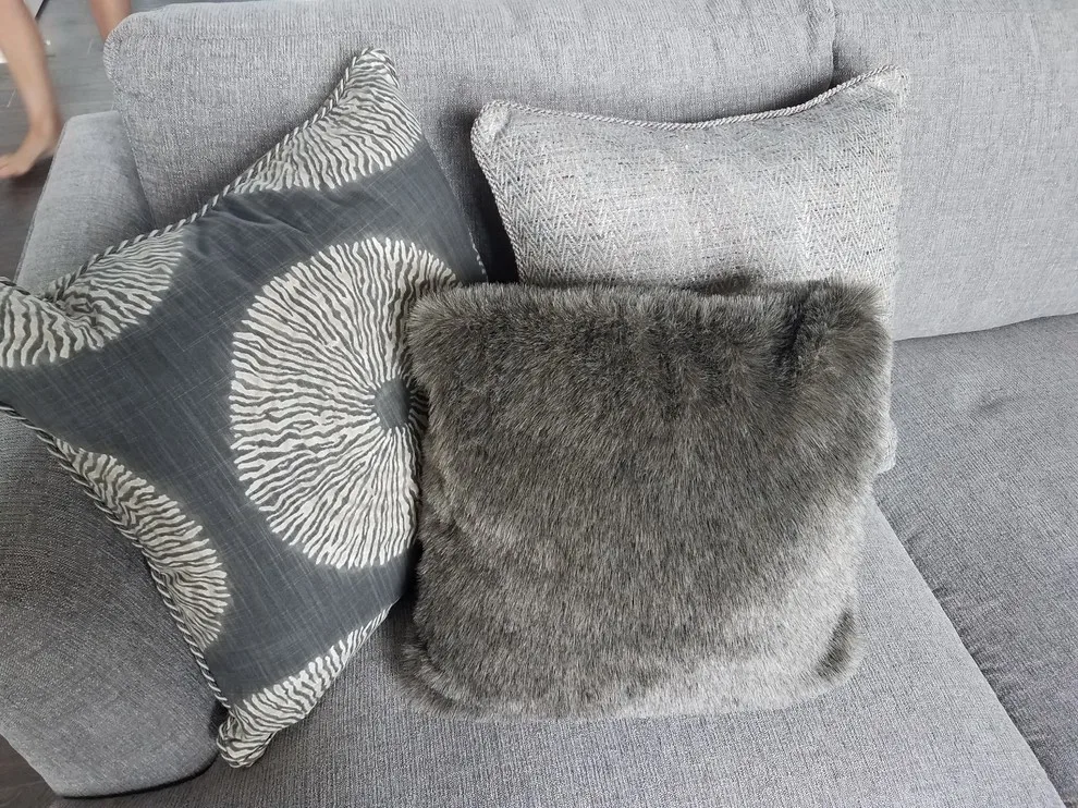 EM Home by Savvy Style With Valerie - Photo 19