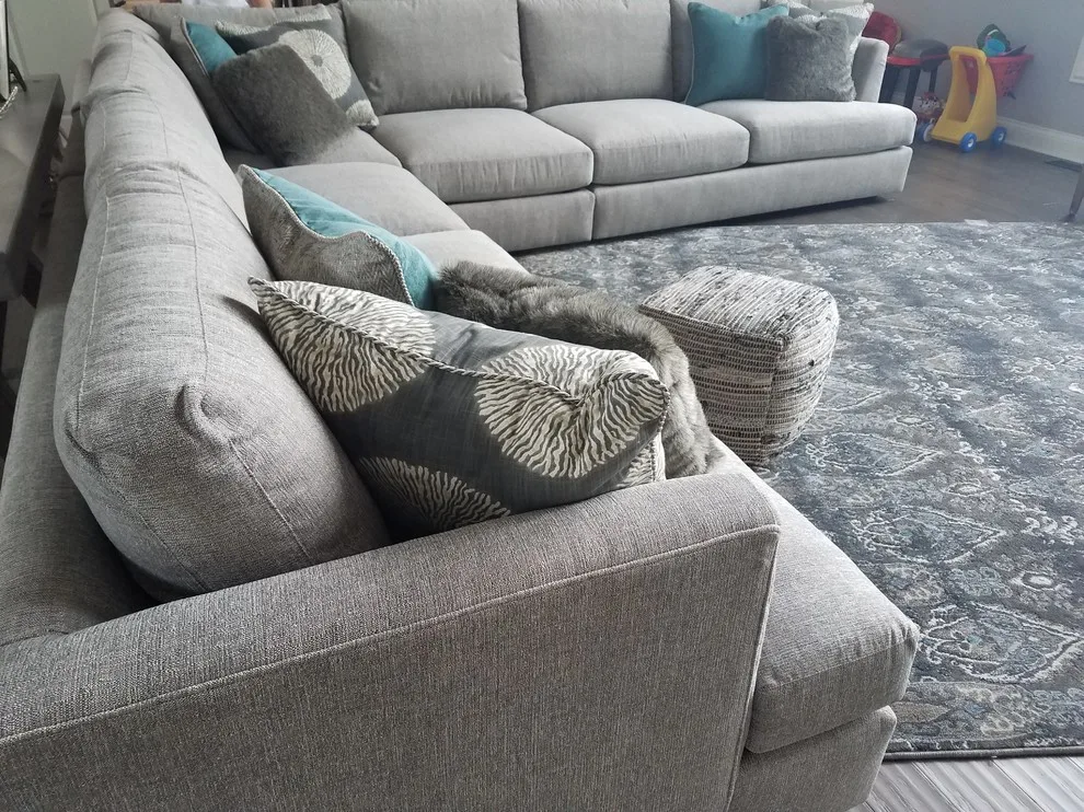 EM Home by Savvy Style With Valerie - Photo 29