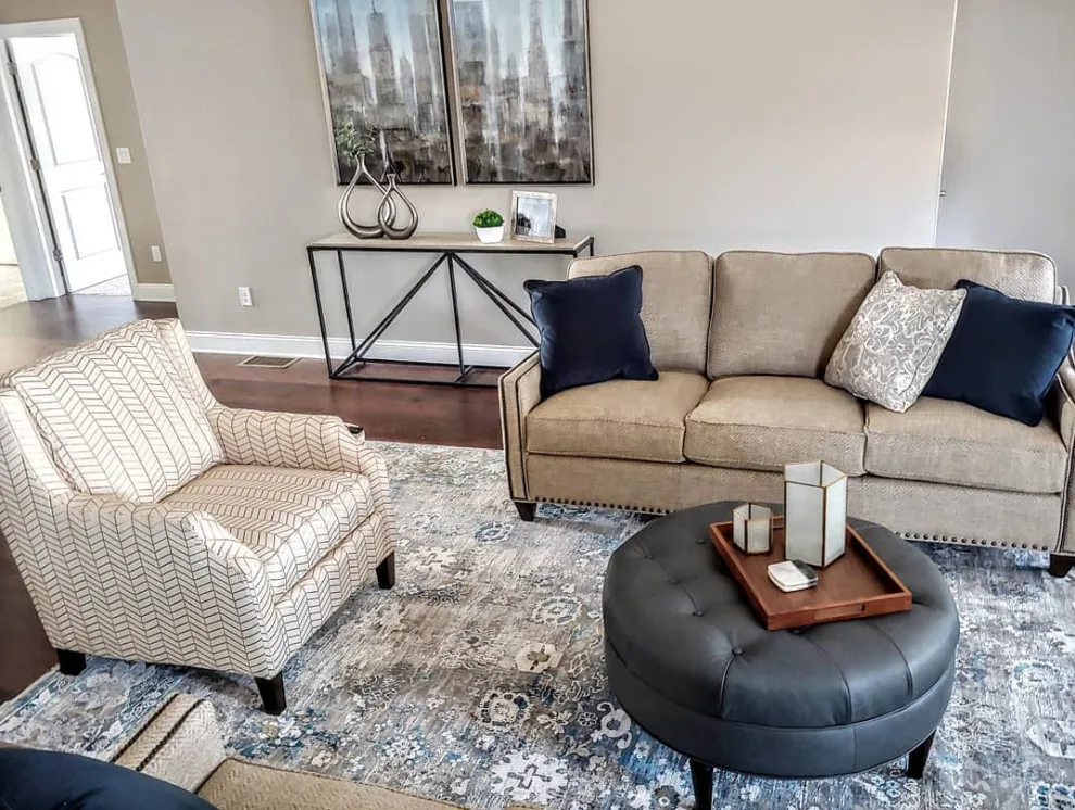 Lovely transitional area by Trinity Design - Photo 4