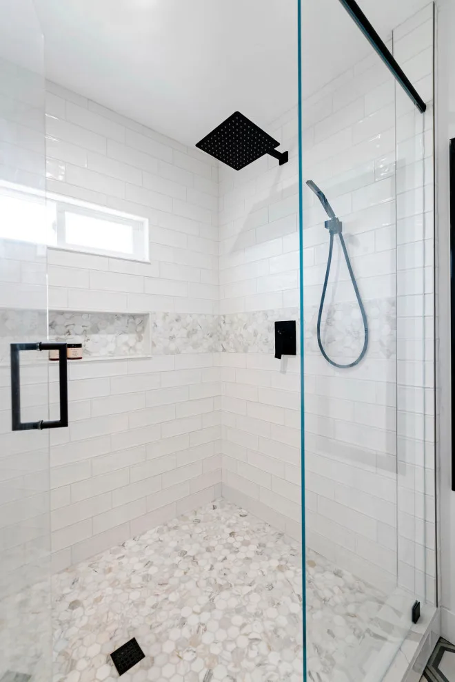 La Posta Avenue, Main Bathroom by Brovia Interiors - Photo 10