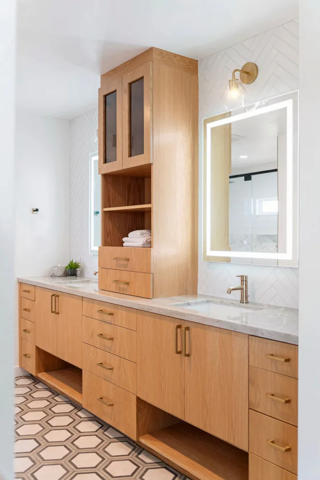 Brovia Interiors - Photo 11