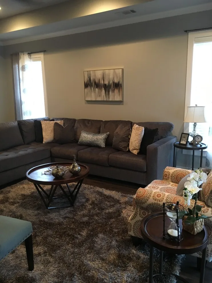 Lounge Area by Eve's Interior Decorating - Photo 3