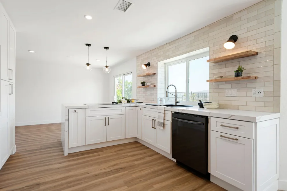 La Posta Avenue Kitchen Renovation by Brovia Interiors - Photo 3