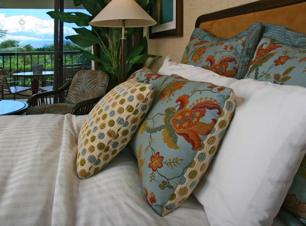 Home Living by Interior Design Solutions Maui - Photo 48