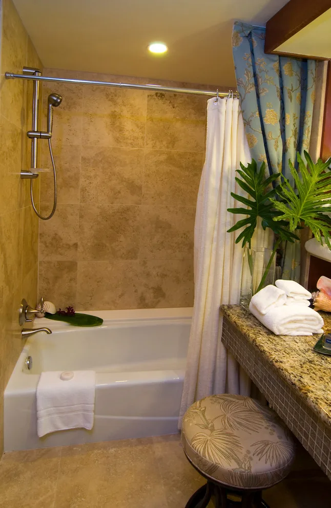 Home Living by Interior Design Solutions Maui - Photo 171
