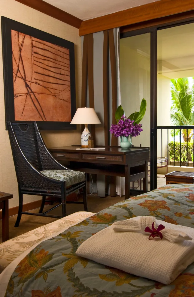 Home Living by Interior Design Solutions Maui - Photo 25