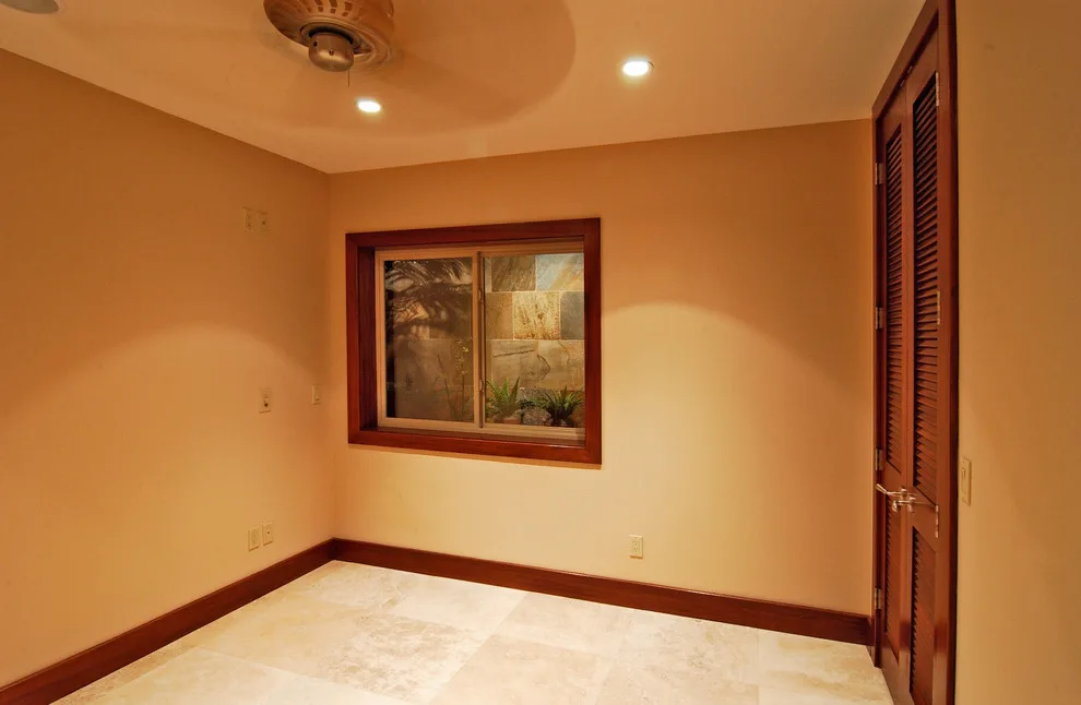 Home Living by Interior Design Solutions Maui - Photo 76