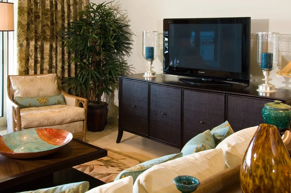 Home Living by Interior Design Solutions Maui - Photo 194