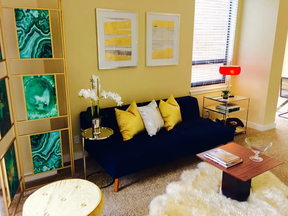 San Antonio Model Home Staging by Mummeinteriors - Photo 6