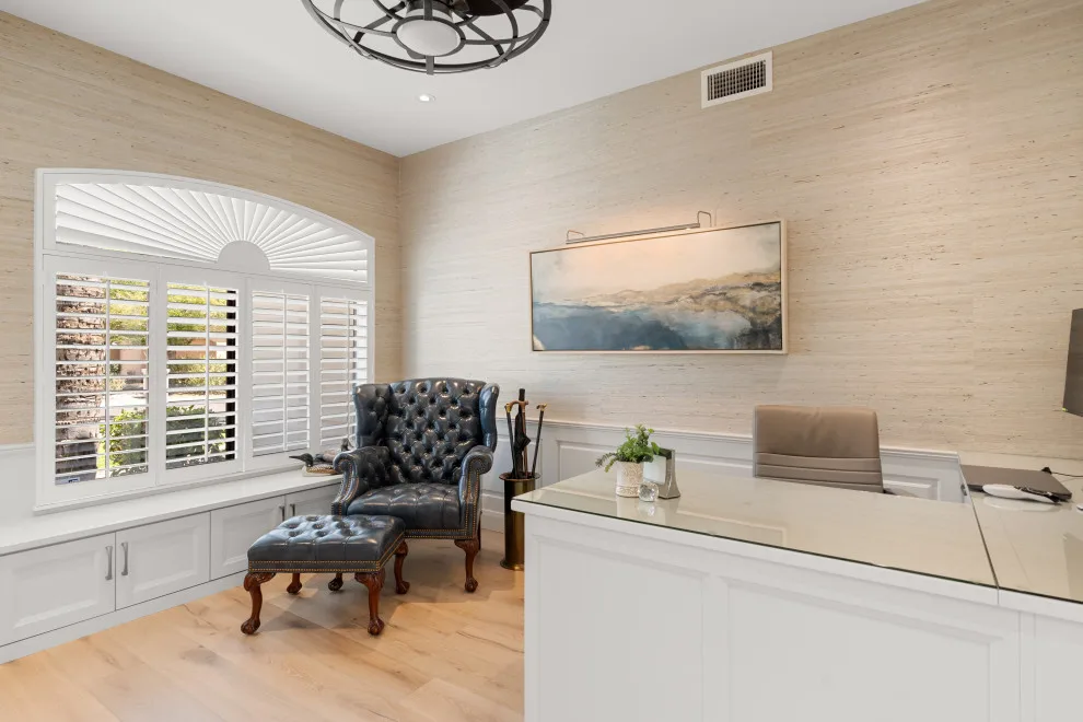 Contemporary Farmhouse in Scottsdale by Southworth Interior Design - Photo 16