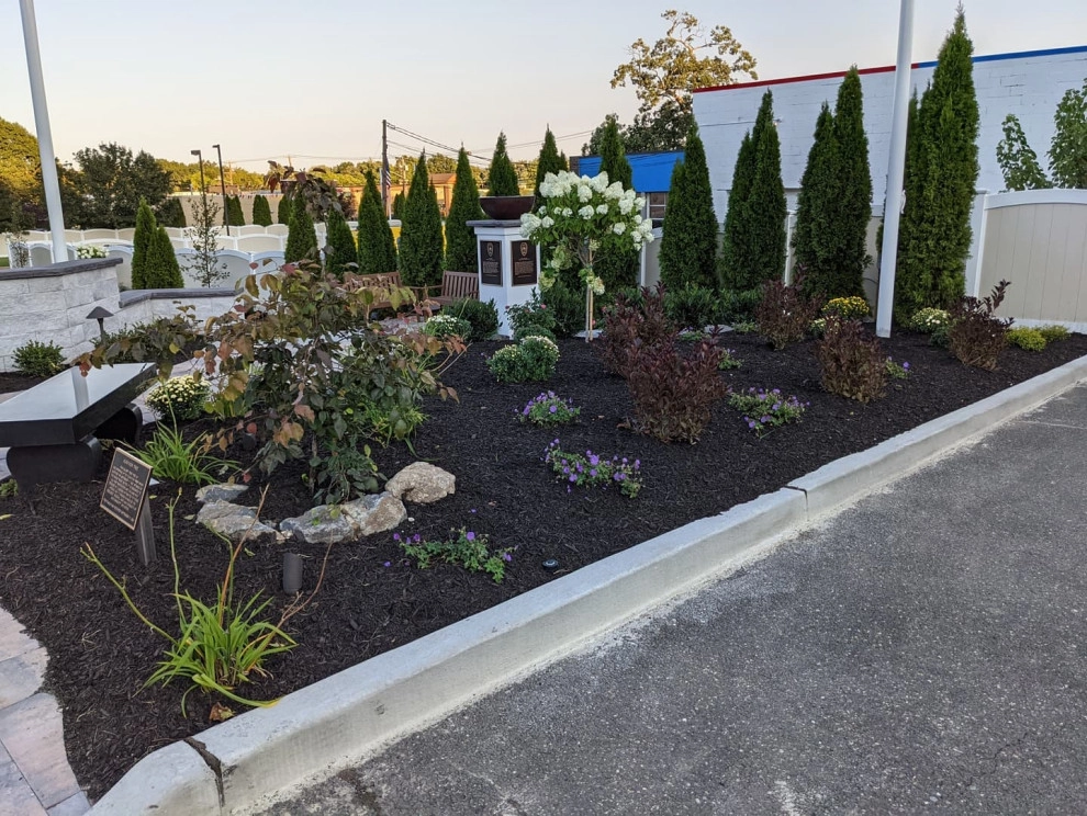 Featured Projects by Heidrich Landscaping - Photo 19