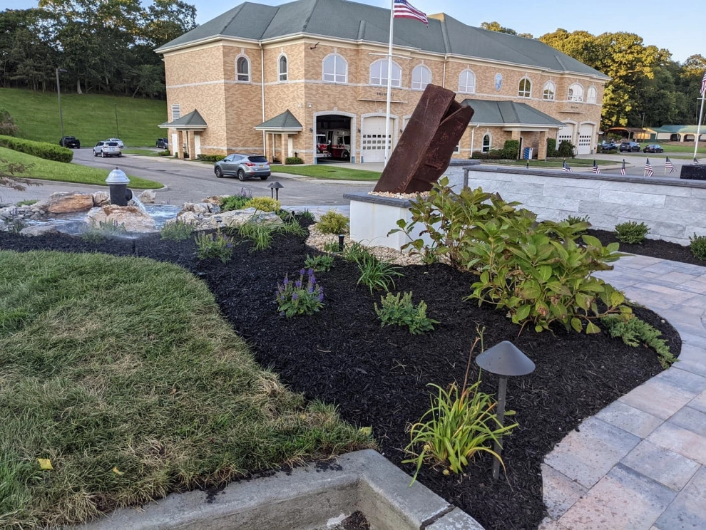 Featured Projects by Heidrich Landscaping - Photo 14