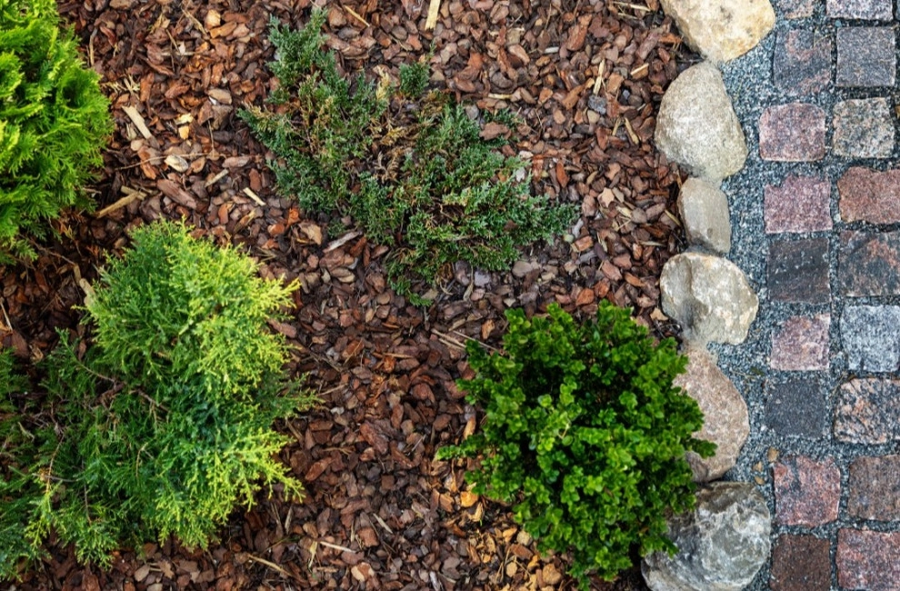 Featured Projects by Heidrich Landscaping - Photo 11