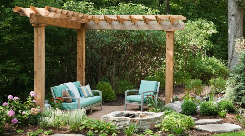 Outdoor Living by Heidrich Landscaping - Photo 6