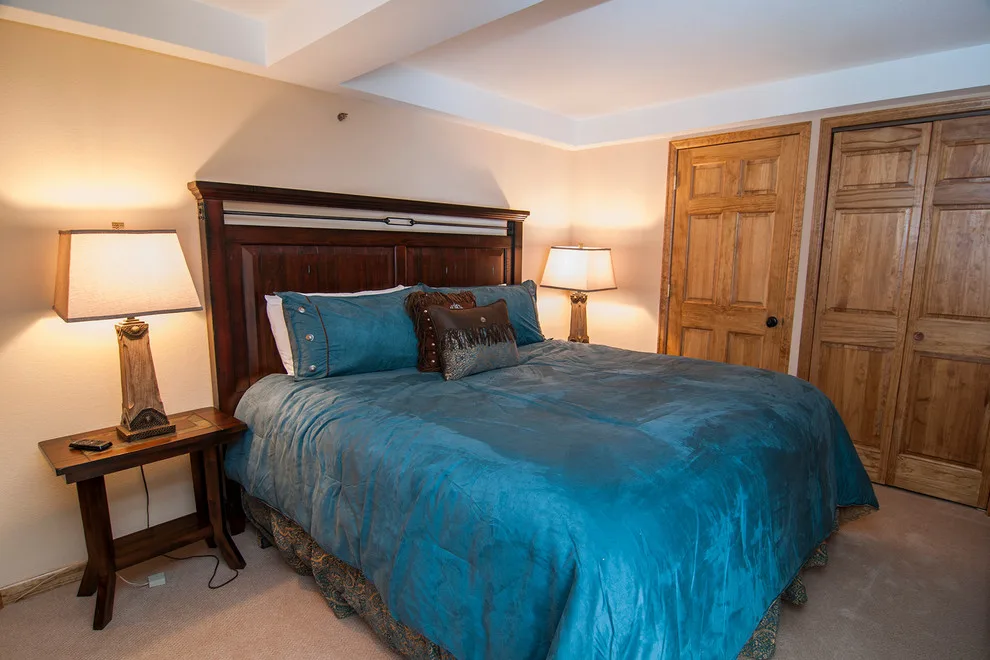 Torian Plum - Mountainside Apartment by Steamboat Interiors, Corp. - Photo 11