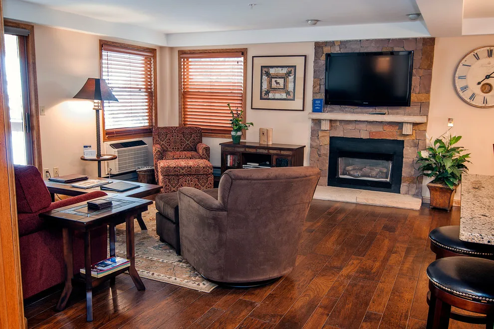 Torian Plum - Mountainside Apartment by Steamboat Interiors, Corp. - Photo 2