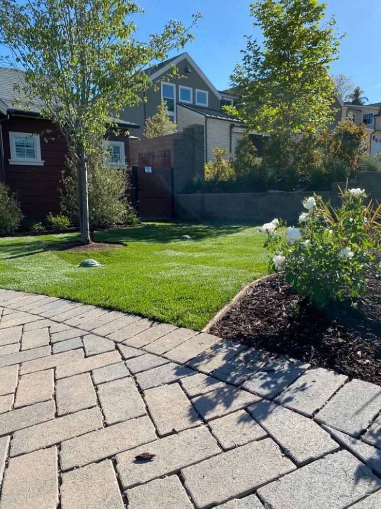 Helcco Landscape Construction - Photo 2