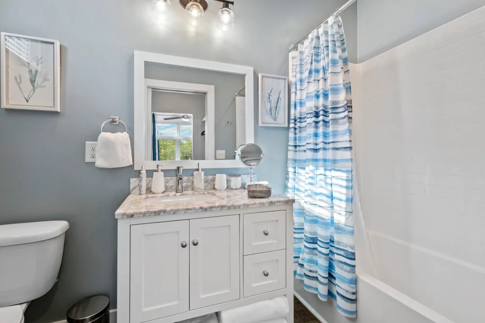 The Azure Jewel: Comprehensive AirBNB Design by Interiors À La Mode, LLC - Photo 22