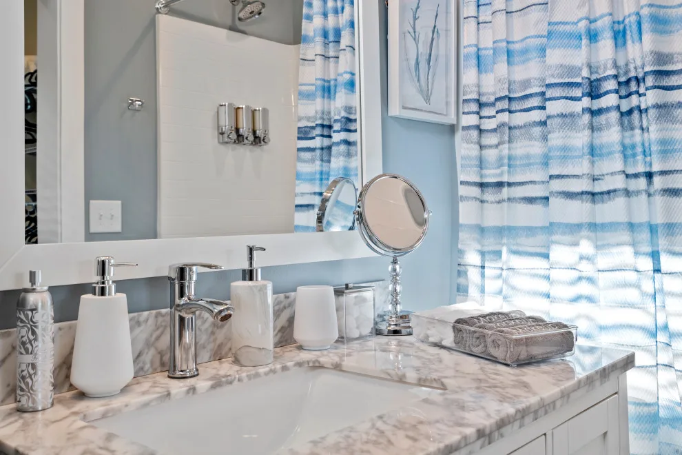 The Azure Jewel: Comprehensive AirBNB Design by Interiors À La Mode, LLC - Photo 9