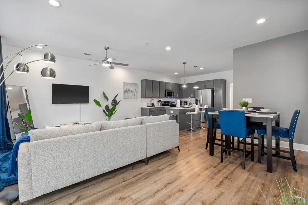 The Azure Jewel: Comprehensive AirBNB Design by Interiors À La Mode, LLC - Photo 21