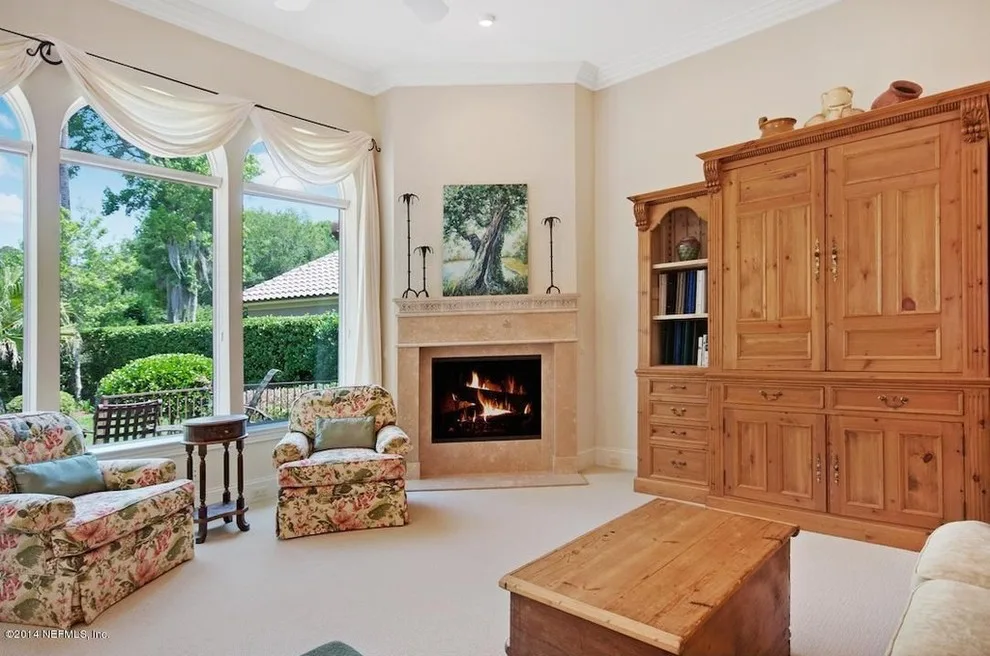 The Estate Home by Mineral City - Photo 2