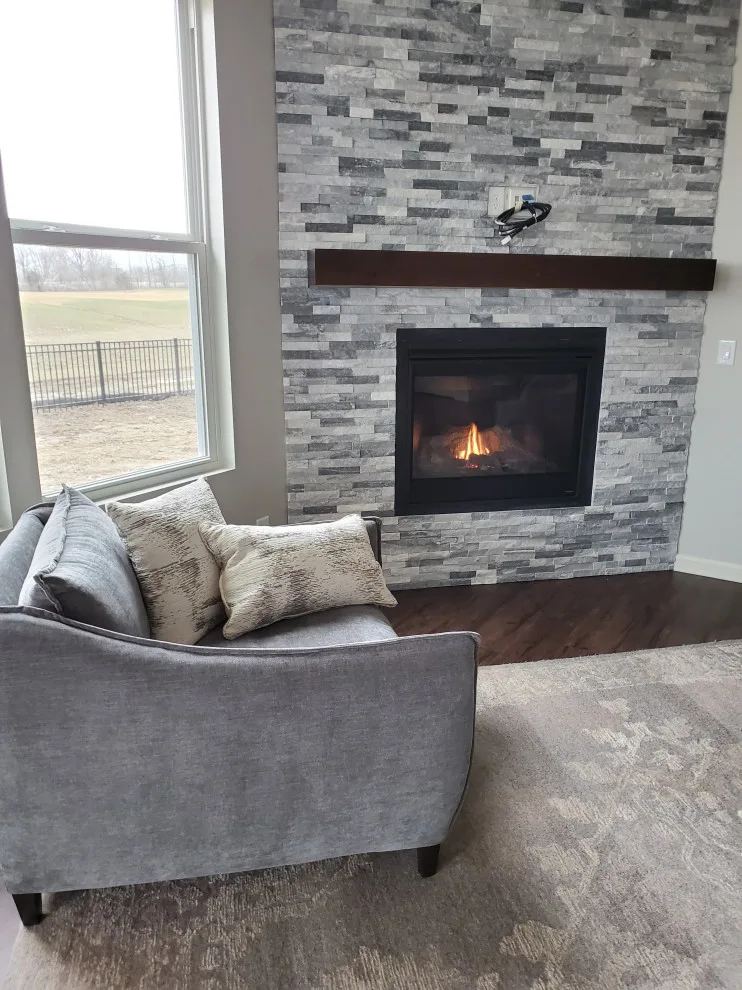DR Home by Savvy Style With Valerie - Photo 5