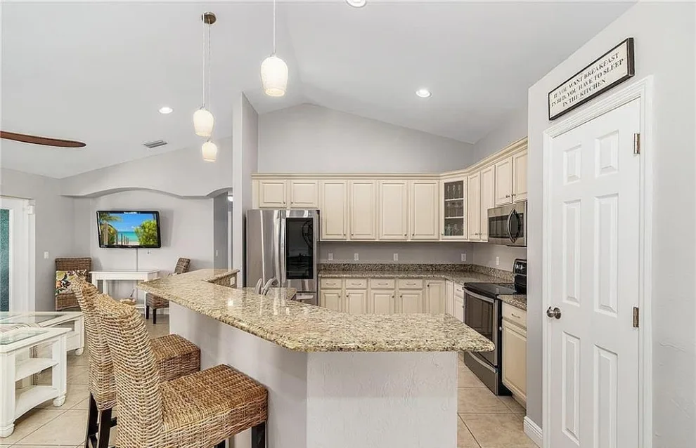 Lucky You Vacation Rental by Teri Meagher - Photo 22