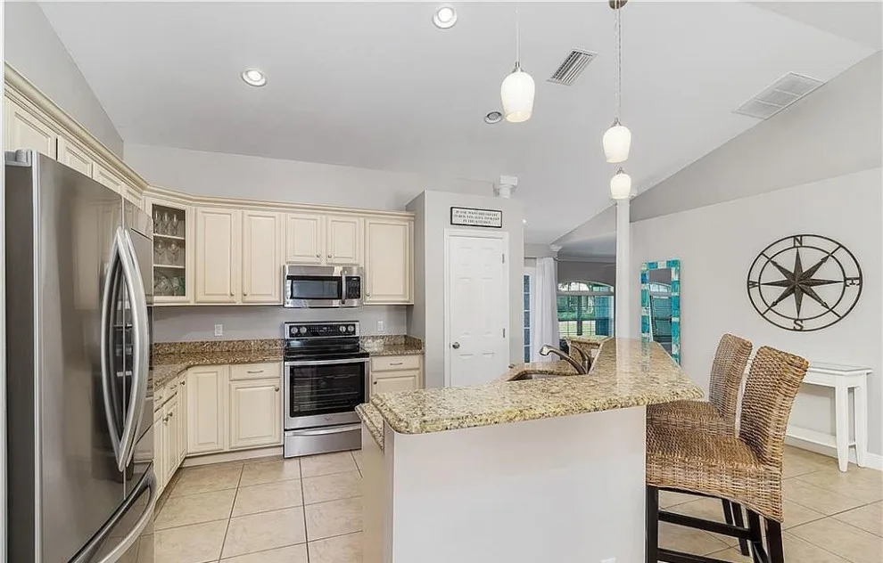 Lucky You Vacation Rental by Teri Meagher - Photo 7