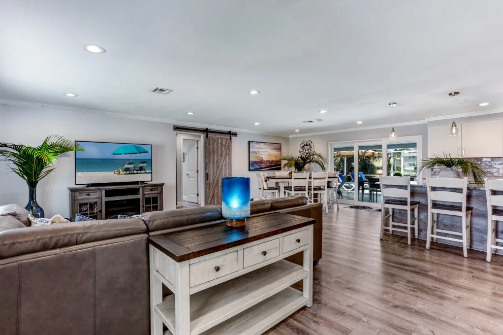 Mercedes Zenz Vacation Rental by Teri Meagher - Photo 10