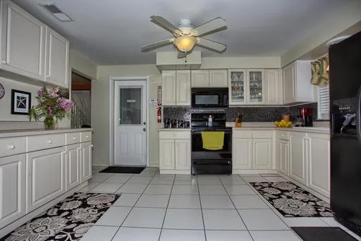Beachfront Retreat - Sandy Cabana by Teri Meagher - Photo 11