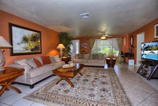 Beachfront Retreat - Sandy Cabana by Teri Meagher - Photo 26