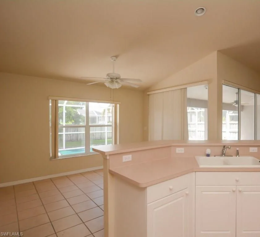Holiday Rental - Yolo by Teri Meagher - Photo 4