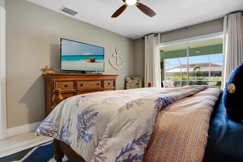 Holiday Rental - Yolo by Teri Meagher - Photo 18