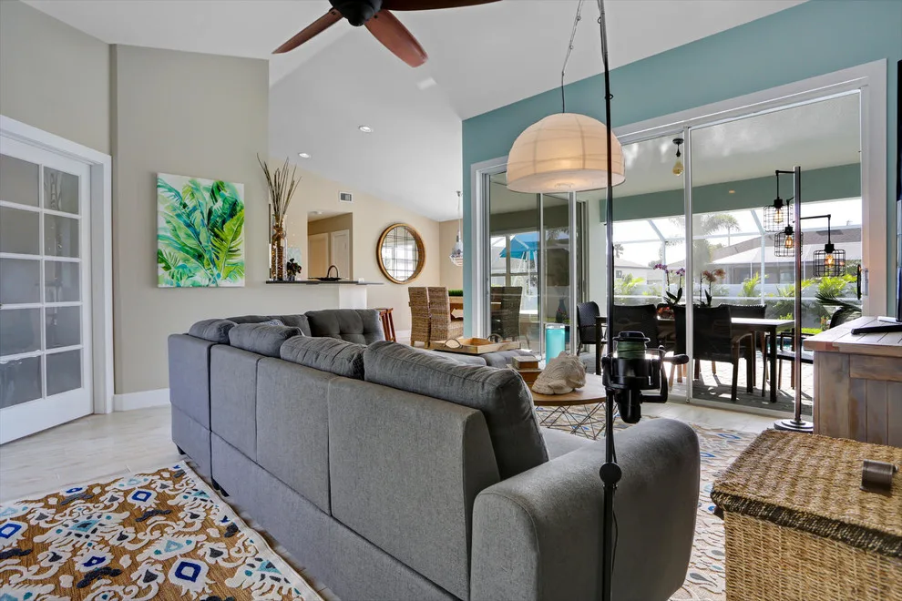 Holiday Rental - Yolo by Teri Meagher - Photo 15