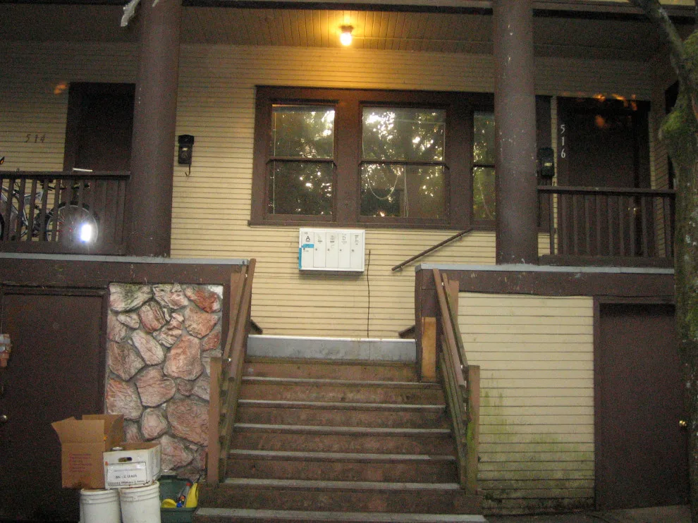 Portland Walkup Revamp by Sheila Blay Baraga - Photo 11