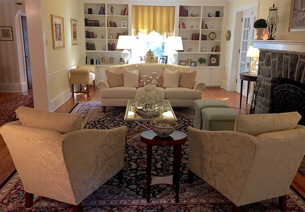 Wayne Elegant Lounge by Kelly Simkovich At Main Line Sound & Video - Photo 6