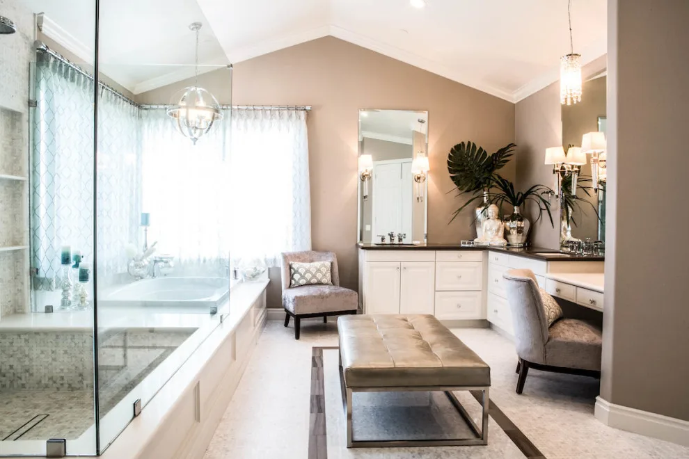 YL Primary Bathroom Renovation by Deisi Vazquez Interiors - Photo 5