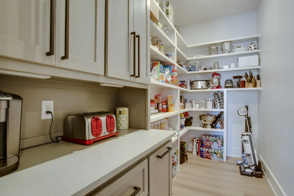 12008 Uxbridge Avenue by LS Kingdom Homes - Photo 21