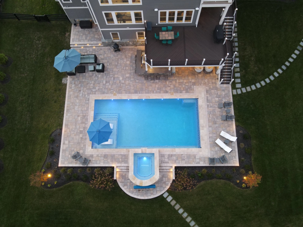 Urban Escape by Holloway Company Inc. - Photo 10