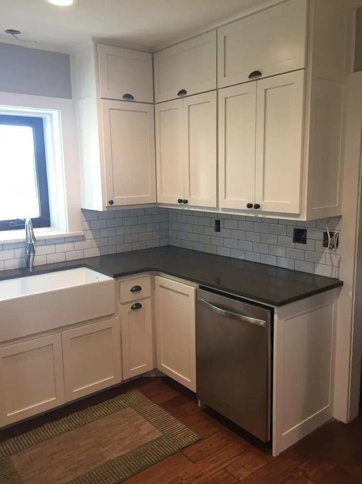 Brooks Interiors LLC - Photo 2